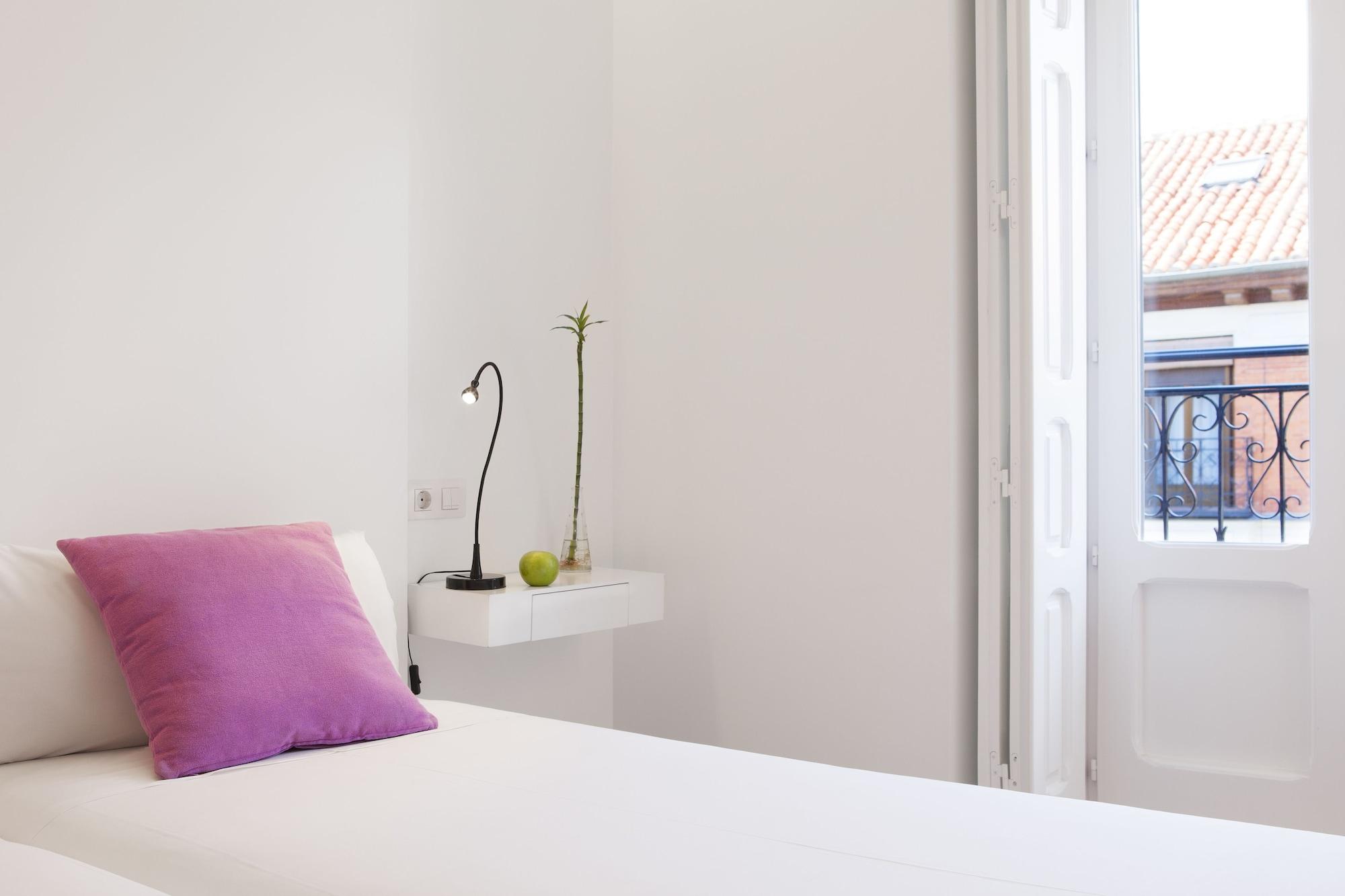 Artrip Hotel Madrid Bagian luar foto