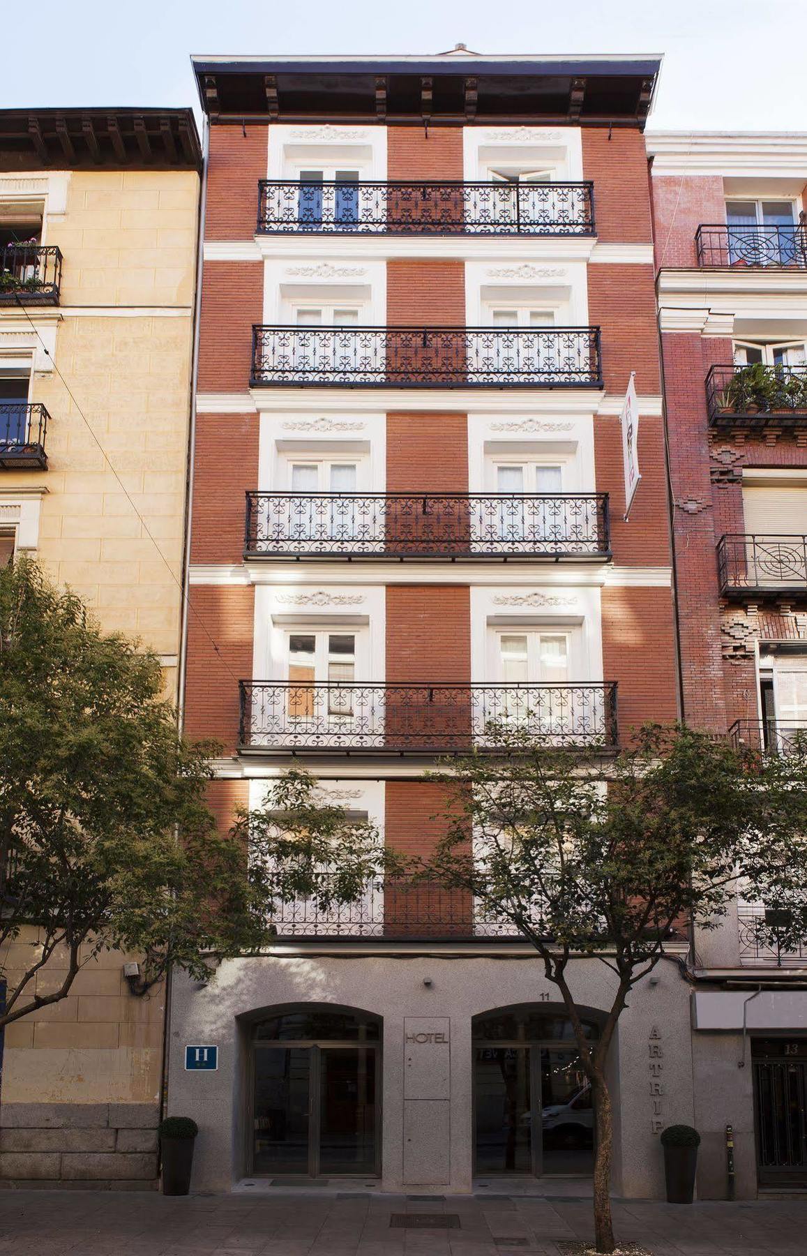 Artrip Hotel Madrid Bagian luar foto